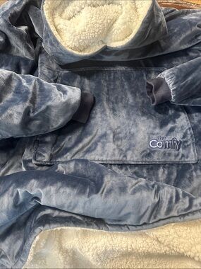 The COMFY wearable blanket hoodie Sherpa cozy warm camping gaming lounge gift